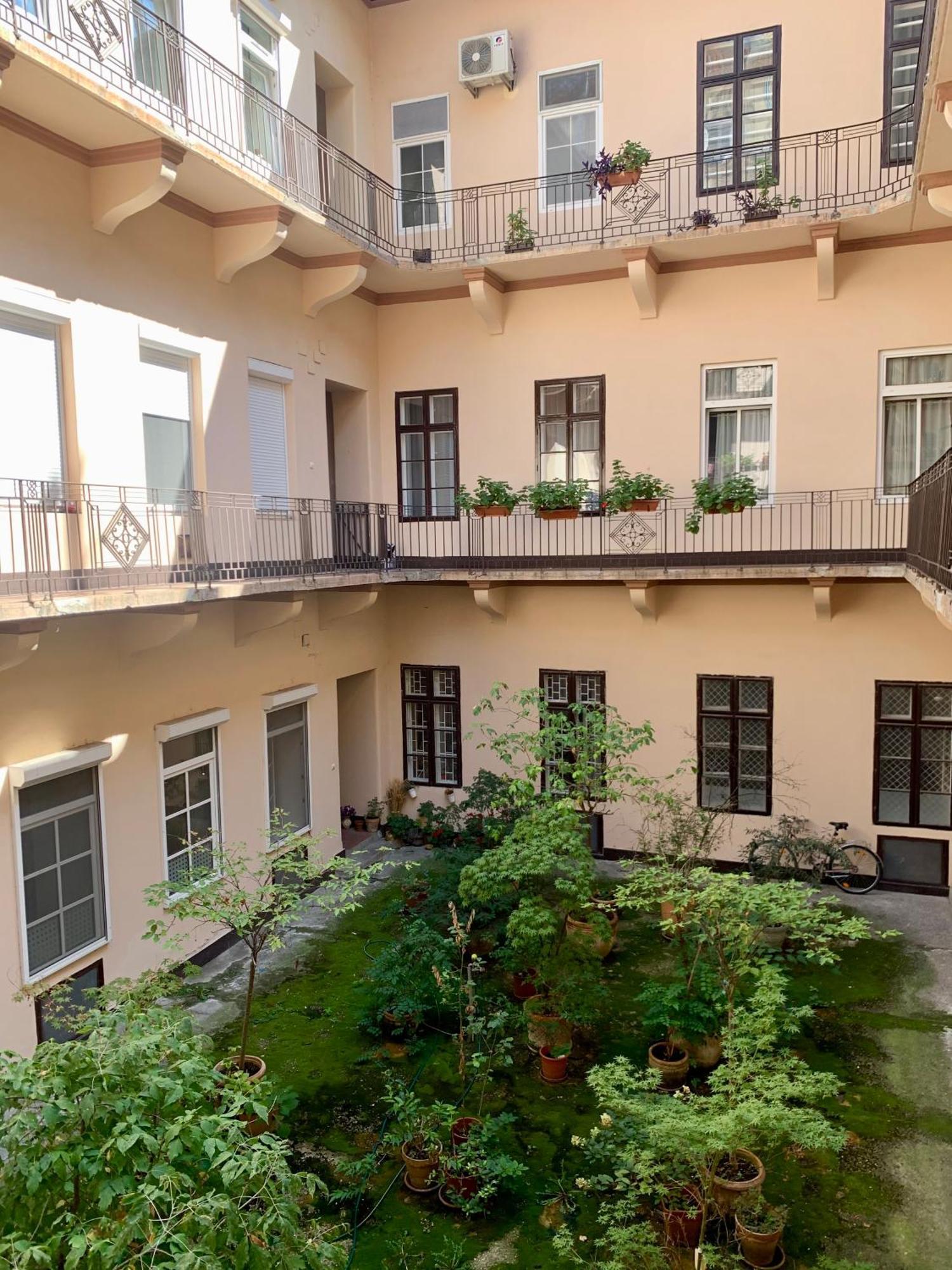 Jasmine'S Residence Budapest Exterior photo